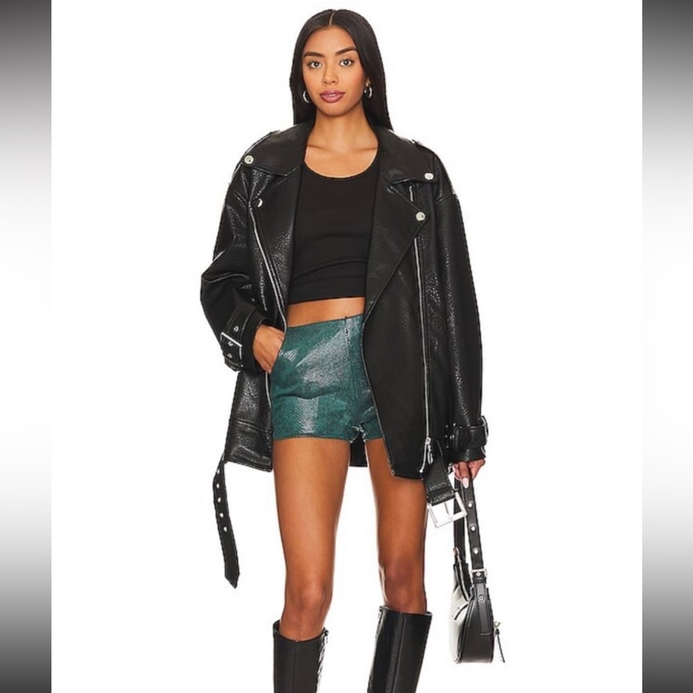 Blaire faux suede shorts Superdown